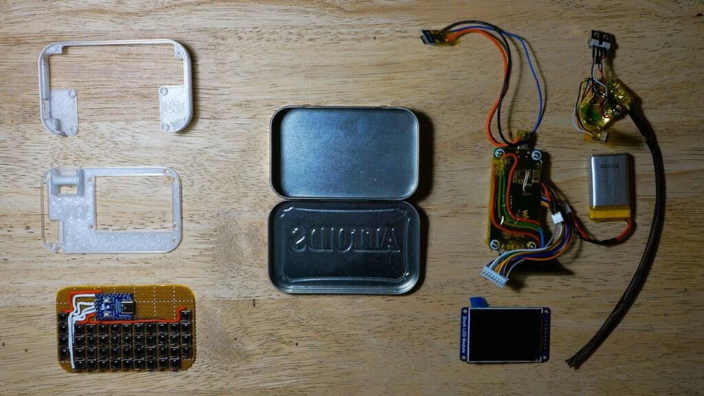 Curiously minty Raspberry Pi Zero cyberdeck